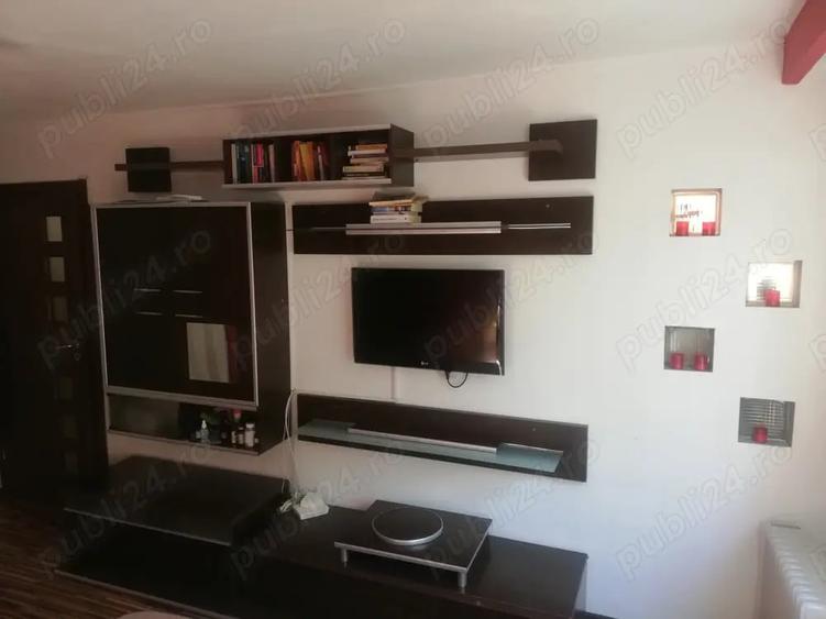 Apartament cu 2 camere decomandat în Crângași