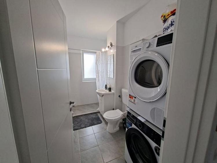 Apartament cu 2 camere decomandat, mobilat în Sânpetru