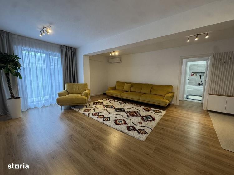 Apartament cu 4 camere în Central
