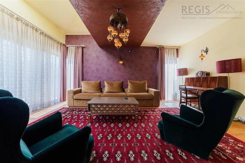 Casă cu 5 camere cu Teren 808 Mp în Noua