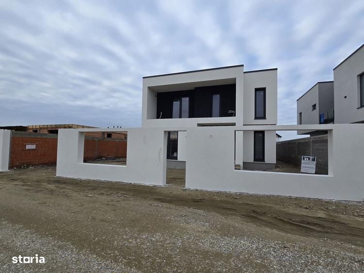 Casă cu 3 camere în Central