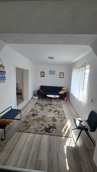 Casă cu 3 camere cu Teren 1500 Mp în Hidiș
