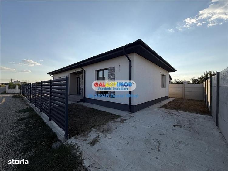 Casă cu 4 camere cu Teren 400 Mp în Domnești