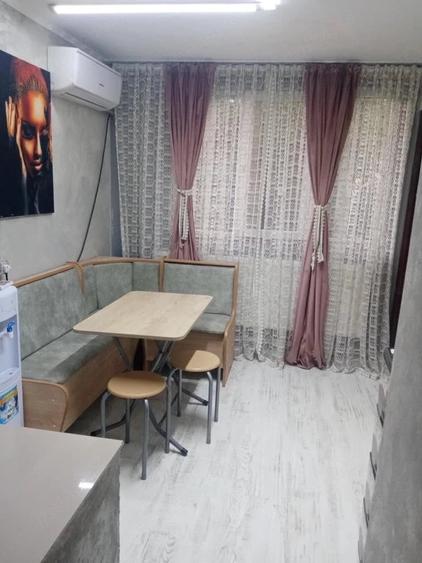 Apartament cu 3 camere decomandat în 1 Mai