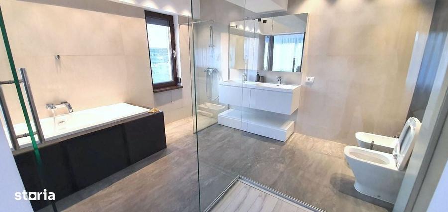 Apartament cu 4 camere, mobilat în Băneasa