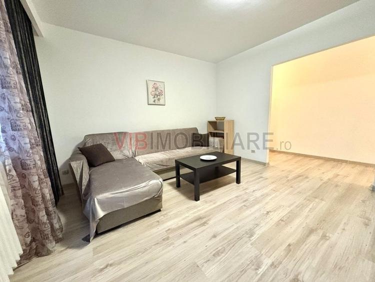 Apartament cu 3 camere decomandat în Gara de Nord