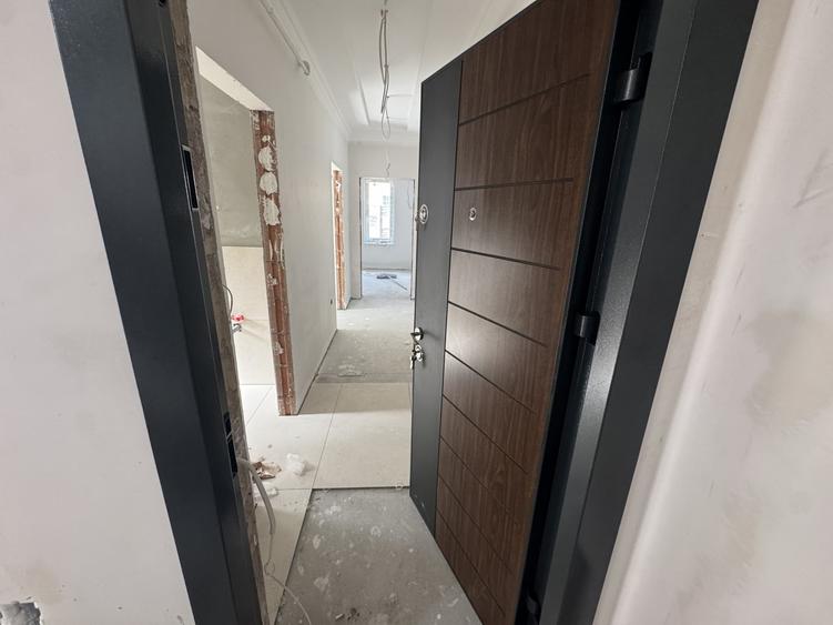 Apartament cu 2 camere decomandat în Giroc