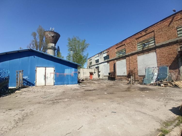 Spațiu industrial, de 290 mp, în Industriilor