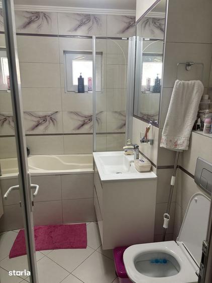 Apartament cu 2 camere decomandat în Burdea