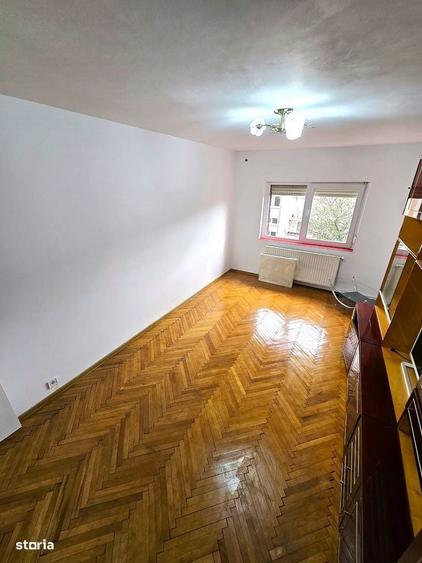 Apartament cu 2 camere decomandat în Micro 17