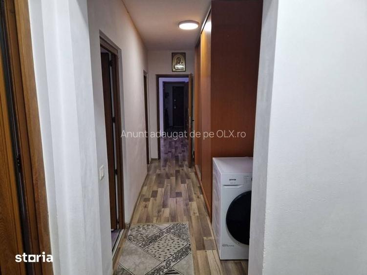 Vand apartament 4 camere
