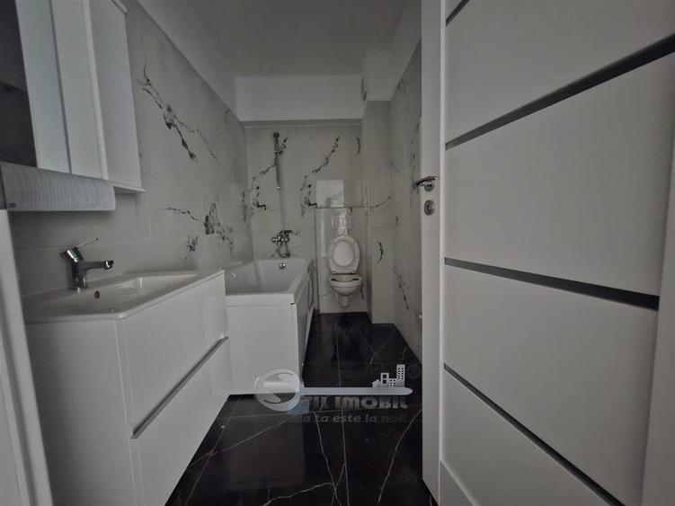Apartament cu 2 camere decomandat în Galata