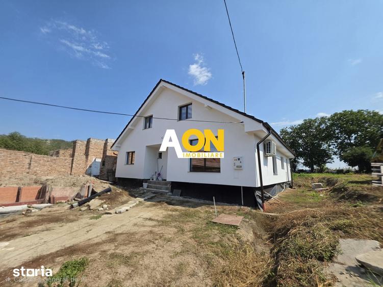 Casă cu 4 camere cu Teren 900 Mp în Ciugud