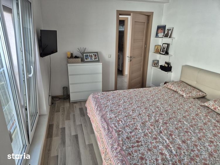Casă cu 4 camere cu Teren 190 Mp în Domnești