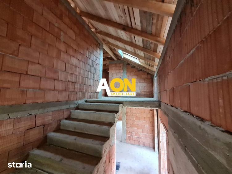 Casă cu 4 camere cu Teren 386 Mp în Micești