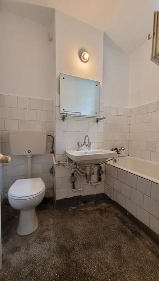 Apartament cu 3 camere decomandat în Nord