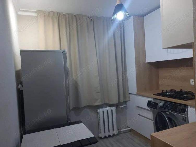 Garsonieră decomandată în Girocului