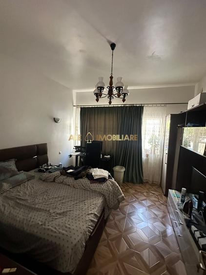 Casă individuală cu 2 camere cu Canalizare în Tineretului