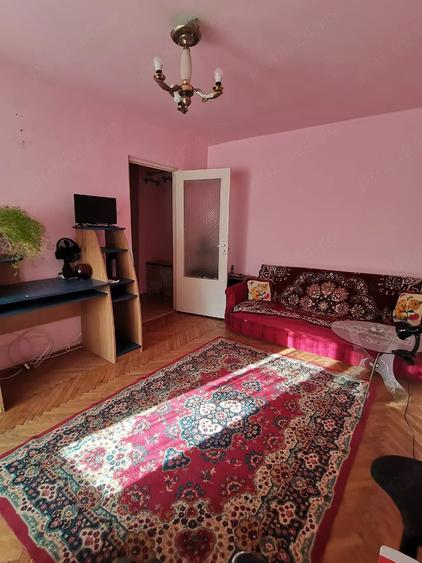 Garsonieră semidecomandată în Petros