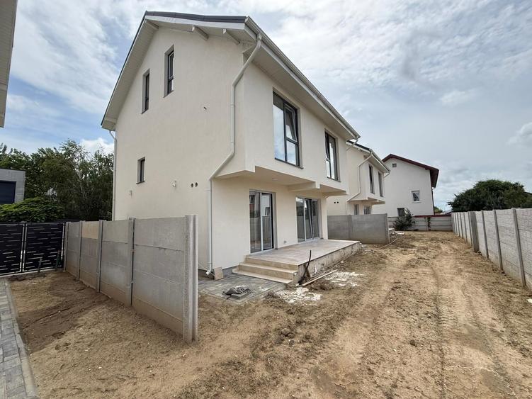 Casă individuală cu 4 camere cu Teren 250 Mp în Prelungirea Ghencea