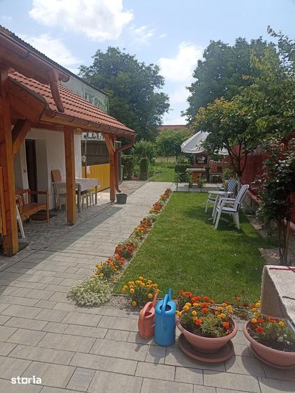 Casă cu 2 camere cu Teren 468 Mp în Central