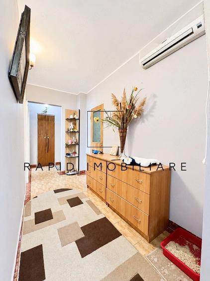 Apartament cu 3 camere decomandat în Micro 39