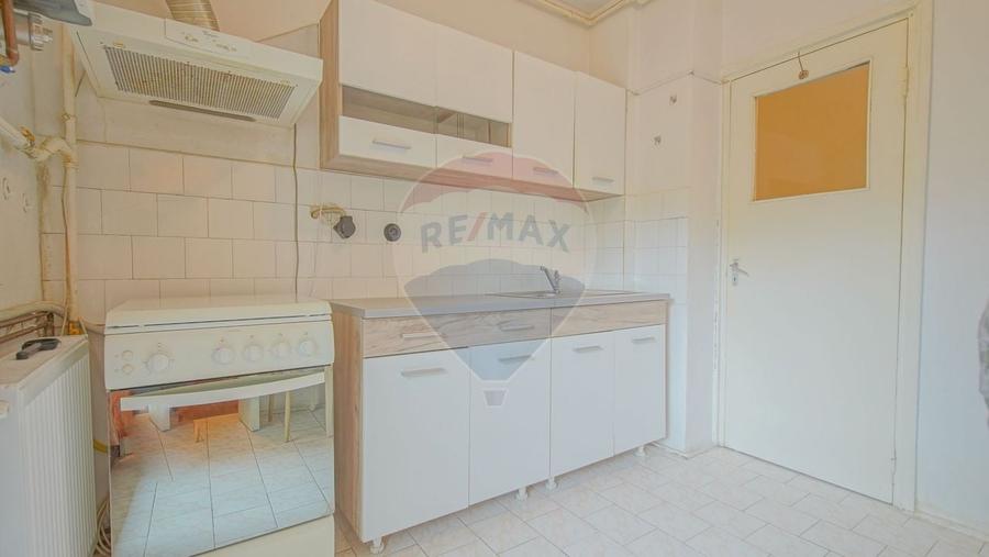 Apartament 2 cam de închiriat Zona Griviței Mobilat și utilat etaj 1 - 16