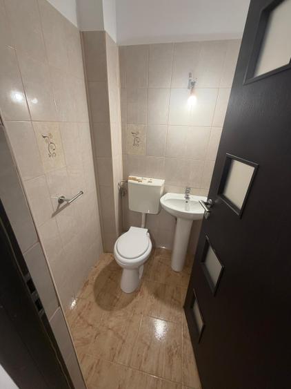 Apartament cu 3 camere decomandat, mobilat în Drumul Taberei