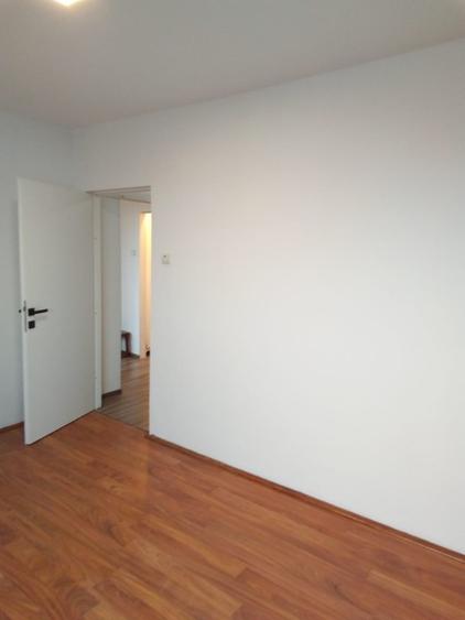 Apartament cu 3 camere decomandat în Aluniș