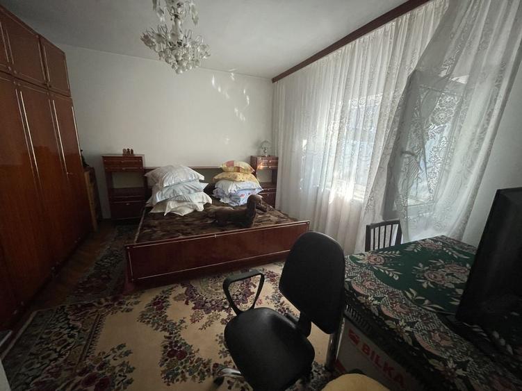 Casă cu Teren 200 Mp în Central