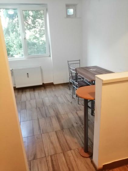 Apartament cu 2 camere semidecomandat în Decebal