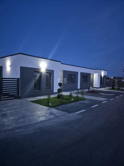 1/2 Duplex/Casa Remetea Mare