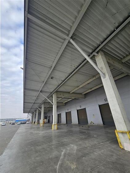 Spațiu industrial, de 2,600 mp, în Est