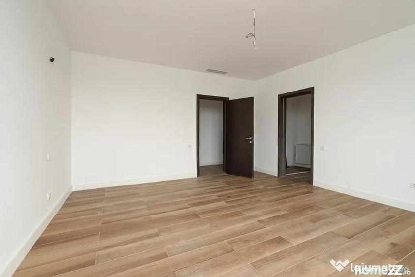 Apartament cu 4 camere decomandat în Nordului