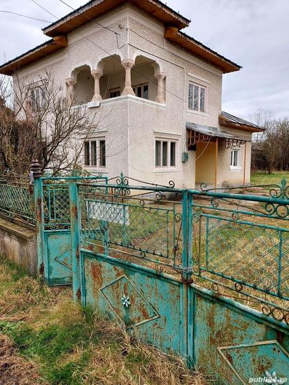 Casă cu 6 camere cu Teren 1900 Mp în Valea Mare