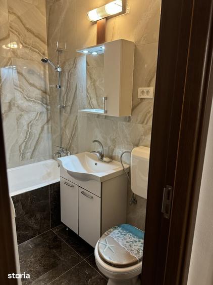 Proprietar inchiriez apartament de doua camere pe bd. Constructorilor - 5