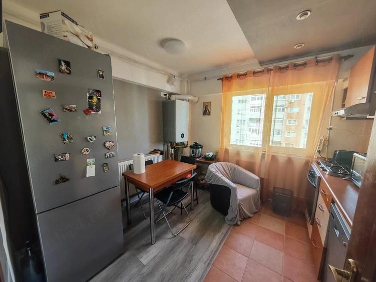 Apartament cu 2 camere decomandat în Traian