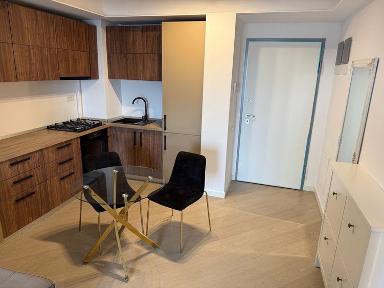 Apartament cu 2 camere semidecomandat în Pipera