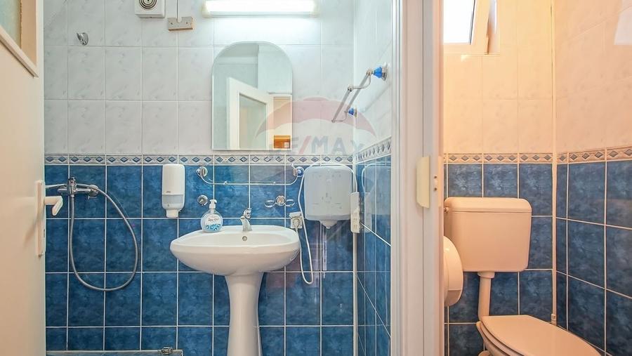 Casă individuală cu 6 camere cu Teren 300 Mp în Blumăna