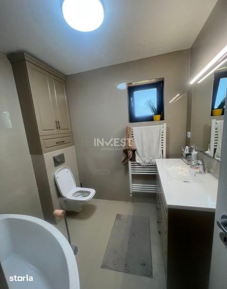 Casă cu 4 camere cu Teren 200 Mp în Central