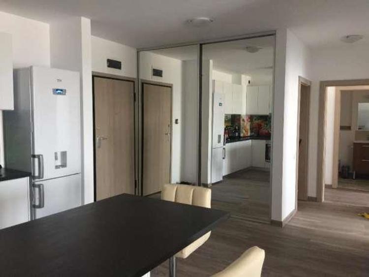 Apartament cu 3 camere circular, mobilat în Central