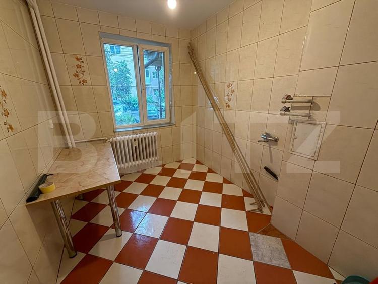 Apartament cu 2 camere semidecomandat în Republicii