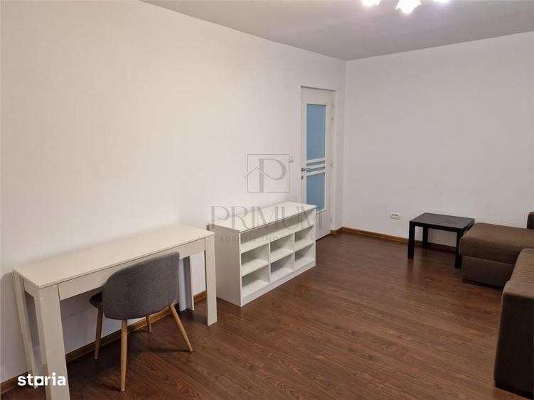 Apartament cu 3 camere decomandat, mobilat în Bucovina
