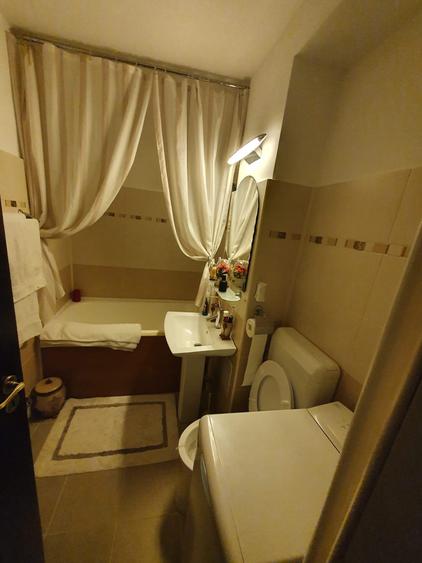 Garsonieră decomandată în Decebal