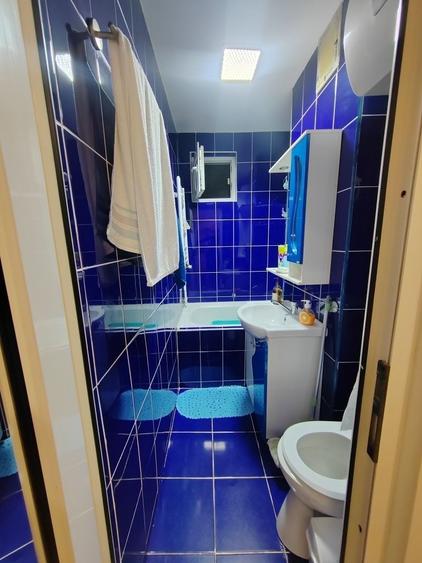 Apartament cu 2 camere semidecomandat, mobilat în Micro 19