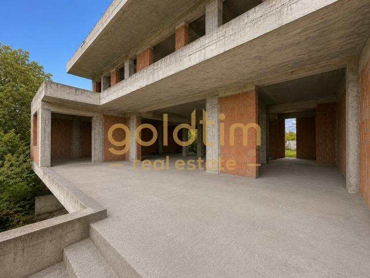 Casă individuală cu 5 camere cu Canalizare în Bâldana