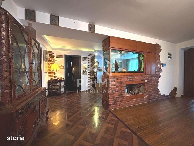 Casă cu 7 camere cu Teren 1004 Mp în Central