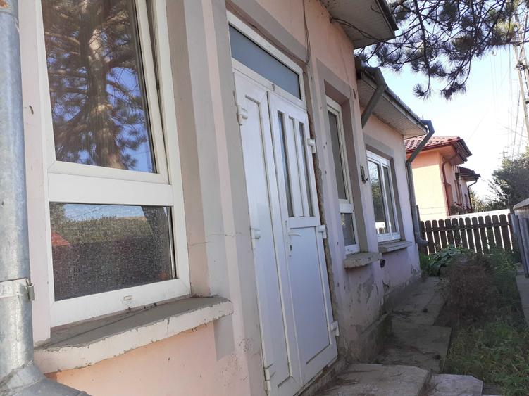 Casă cu 3 camere în Trușești