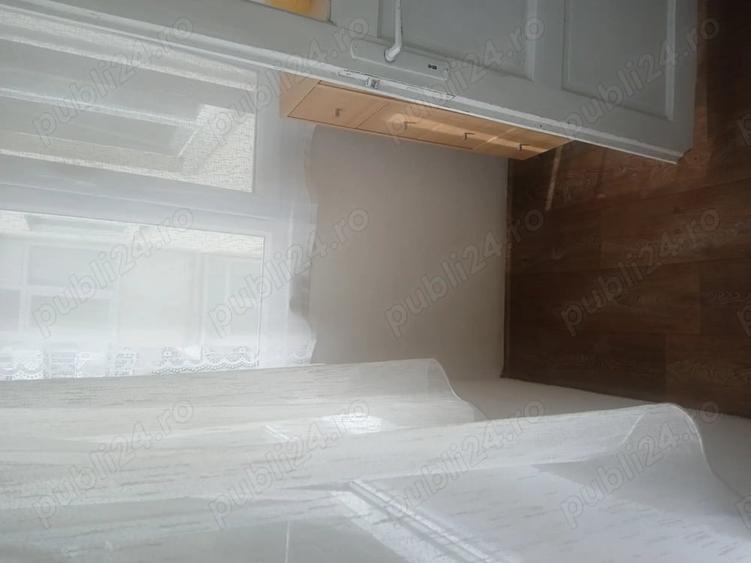 Apartament cu 2 camere decomandat în Stănești