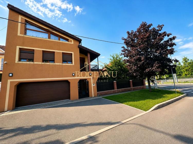 Casă cu 10 camere cu Canalizare în Bogdăneștilor